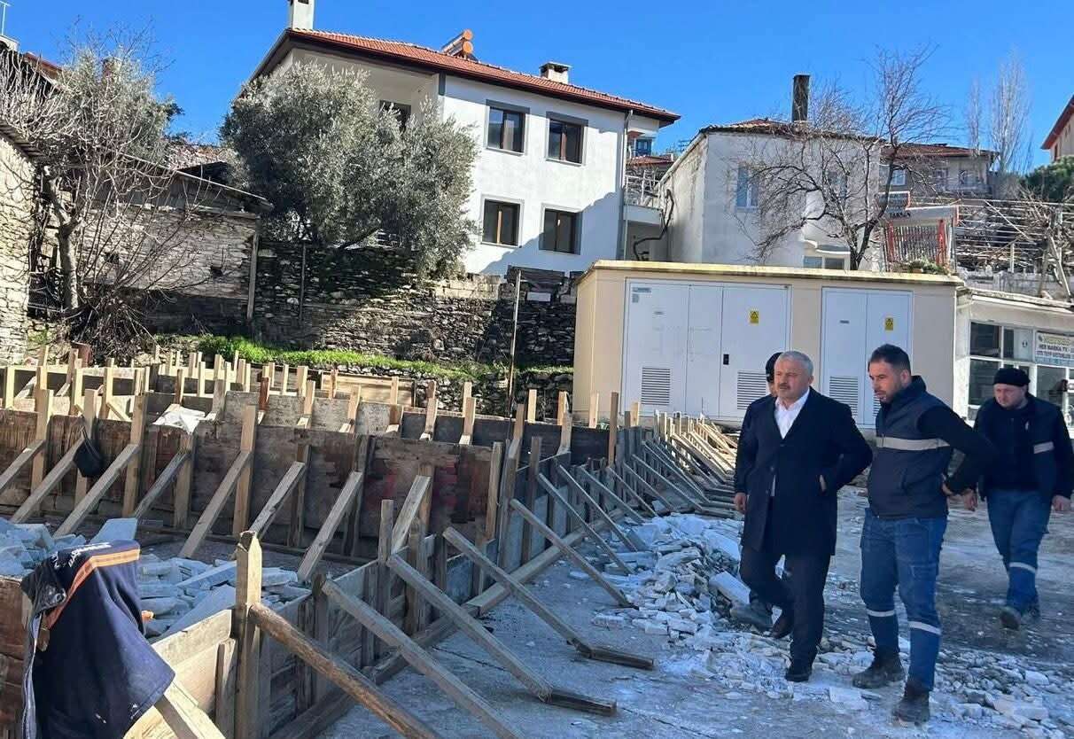 Deprem Riski Nedeniyle Yıkılıyor: Kavaklıdere’de Bakırcılara Yeni Satış Alanı 2